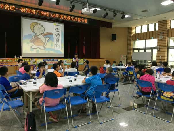 新竹市政府政風處廉政志工協助辦理「稅務尖兵夏令營租稅宣導活動」活動照片