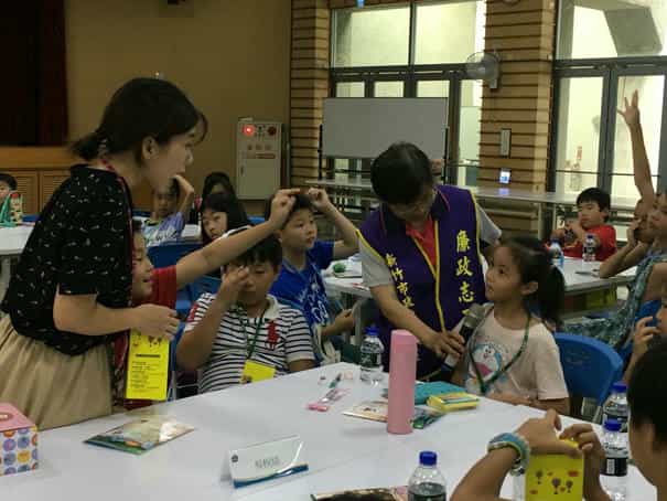 新竹市政府政風處廉政志工協助辦理「稅務尖兵夏令營租稅宣導活動」活動照片