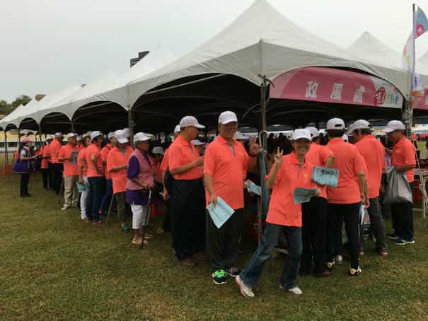 新竹市政府政風處106年廉政志工參加「長青運動會健康活力反貪宣導」