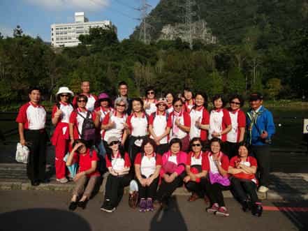 南投縣政府政風處主辦106年中區廉政志工交流參訪活動車埕合照