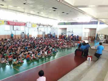 澎湖縣政府政風處廉政志工協助辦理「天使班長琪琪」廉政手偶劇校園宣導活動