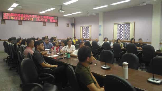 宜蘭縣政府政風處辦理「106年廉政志工專業訓練」宜蘭縣政府政風處辦理「106年廉政志工專業訓練」-全民督工-道路巡視法令及實務介紹上課情形1<br />
<br />
