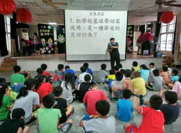 苗栗縣政府政風處廉政志工隊領航「106年度廉政話劇校園巡迴列車」