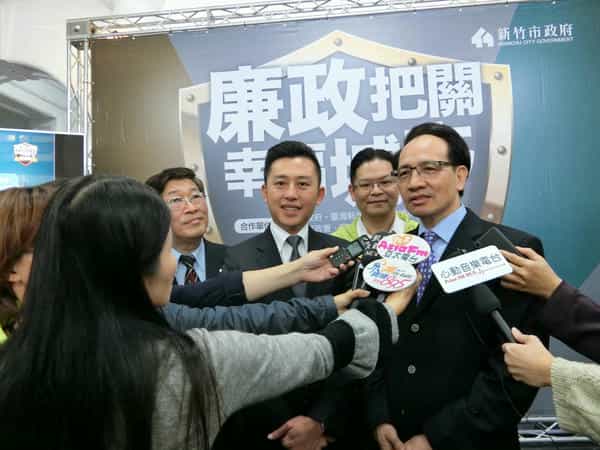 新竹市政府廉政志工107年協助辦理「廉政把關、幸福城市」記者會，展現維護公共工程品質決心與廉政行動力記者會照片