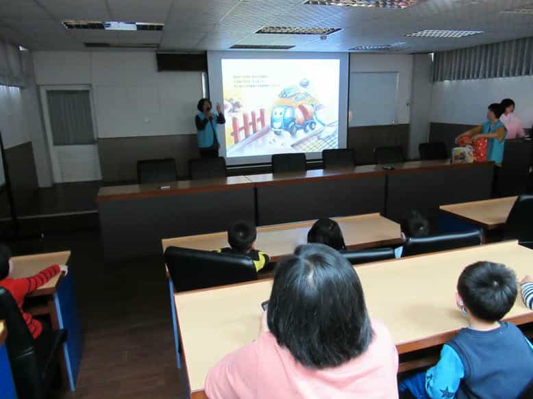 澎湖縣政府政風處廉政志工協助辦理「2018世界最美麗海灣–廉政校園故事說」