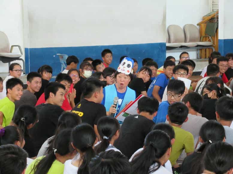 澎湖縣政府廉政志工戲說廉政，政風處馬公國中校園開演