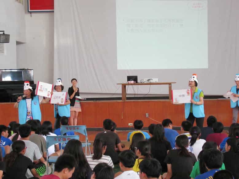 澎湖縣政府廉政志工戲說廉政，政風處馬公國中校園開演