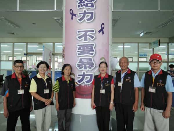 新竹縣政府政風處廉政志工協助辦理107年中秋節公務員廉政倫理規範宣導