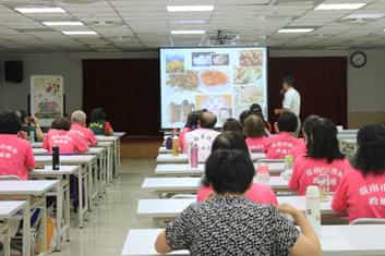 臺南市政府政風處舉辦廉政志(義)工107年專業教育訓練 ，活動圓滿結束。衛生局食品藥物管理科股長吳才堃講授「食品安全」之黑心食品