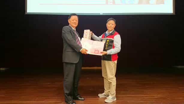 臺中市政府政風處「107年度廉政志工聯繫會議」幹部獎-山線小隊長曾權貴