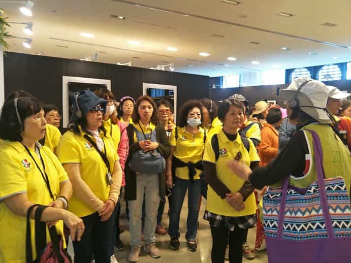 臺中市政府政風處廉政志工隊全力支援2018臺中世界花卉博覽會花舞館館內導覽