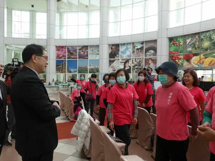 臺南市政府「安平再生水廠新建工程廉政平臺」啟動儀式，志工踴躍參與廉政署鄭署長銘謙與志工互動交流