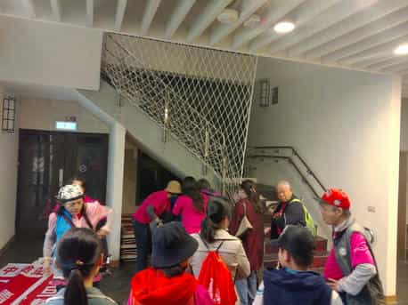 屏東縣政府廉政志工協助辦理2020元旦升旗典禮設攤活動