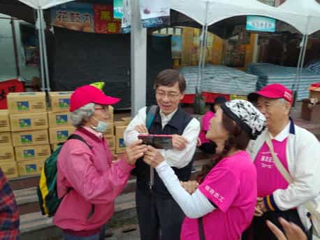 屏東縣政府廉政志工協助辦理2020元旦升旗典禮設攤活動