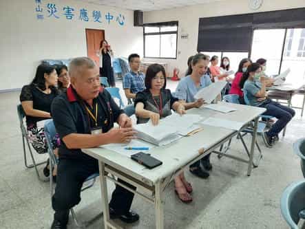 新竹縣政府政風處廉政志工協助辦理橫山鄉公所「簡介公職人員利益衝突迴避法、圖利與便民廉政法紀宣導」法紀宣導