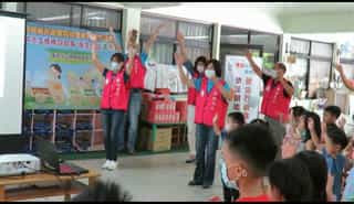 退輔會高雄榮總結合高雄榮服處舉辦109年「校園誠信廉潔教育～廉政志工說故事列車」活動高雄榮總廉政志工表演「廉你幸福」行動話劇