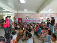 退輔會高雄榮總結合高雄榮服處舉辦109年「校園誠信廉潔教育～廉政志工說故事列車」活動榮華幼兒園小朋友熱情參與「趣味有獎徵答」