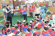 退輔會高雄榮總結合高榮屏東分院、屏東縣榮服處舉辦「校園誠信廉潔教育～廉政志工說故事列車」活動屏東縣榮服處逗趣「不吸毒•要反毒」教育