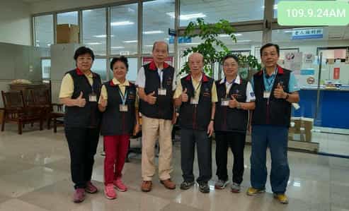 新竹縣政府政風處辦理109年中秋節公務員廉政倫理規範宣導合影