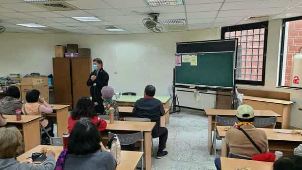 彰化縣政府政風處辦理109年度廉政志工年終工作檢討會暨績優志工表揚109年廉政志工年終工作檢討會開會情形