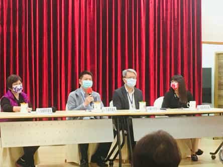 臺北市政府政風處辦理「110年度廉政志願服務聯繫會報暨志工座談會」臺北市政府政風處沈鳳樑處長主持志工座談會。