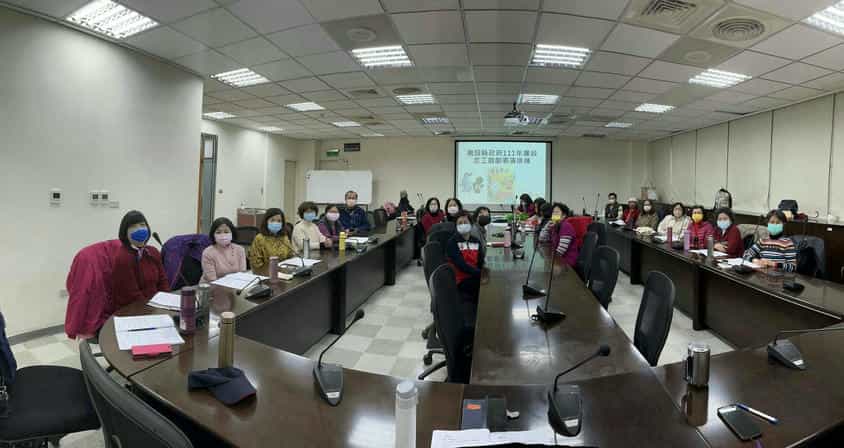 廉政志工排演「新龜兔賽跑」廉政戲劇之心路歷程本府、南草屯及竹山4小隊小隊觀摩及交流學習各小隊戲劇排演情形