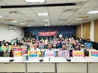 「深度反賄選解析，說給有深度的你聽」之廉政志工專業訓練課程講習縣長與全體廉政志工及同仁大合照