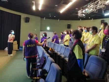 新竹縣政府政風處111年度廉政志（義）工專業訓練-跨區交流學習教育訓練劉沛翎老師生動、活潑的上課方式，博得志工一致好評