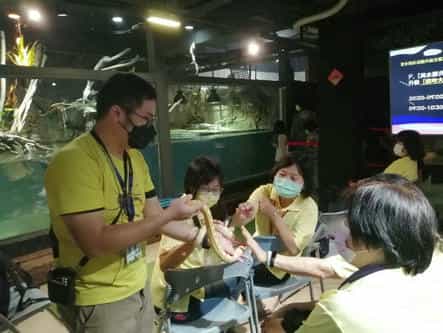 新竹縣政府政風處111年度廉政志（義）工專業訓練-跨區交流學習教育訓練動物園專業導覽員介紹昆蟲館動、植物