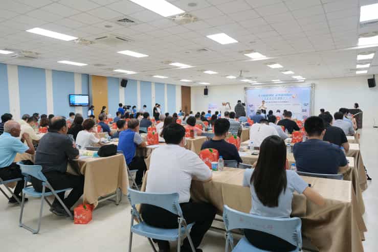 新竹縣政府政風處辦理「文科簡政便民、企業服務啟航－邁向建管得來速交流論壇」廉政宣導活動新竹縣政府政風處廉政志工協助論壇之相關行政工作