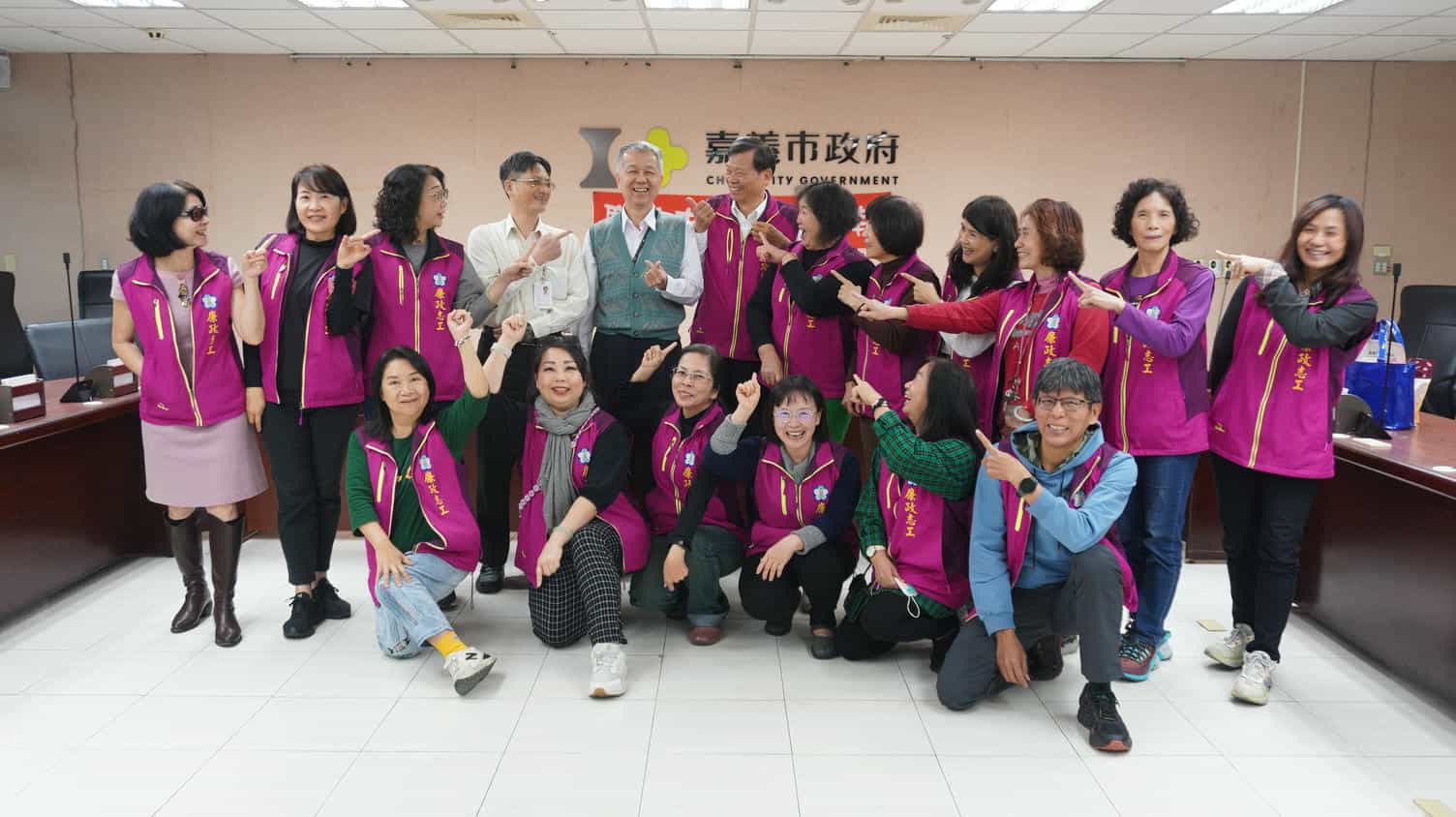 嘉市府表揚績優廉政志工 心心相廉愛+1大合照2