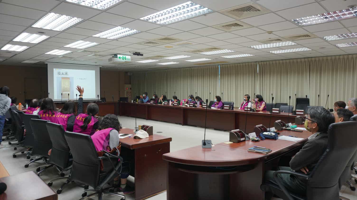 嘉市府表揚績優廉政志工 心心相廉愛+1志工踴躍發言提問