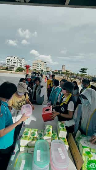 澎湖縣政府政風處運用廉政志工重生市集反貪宣導