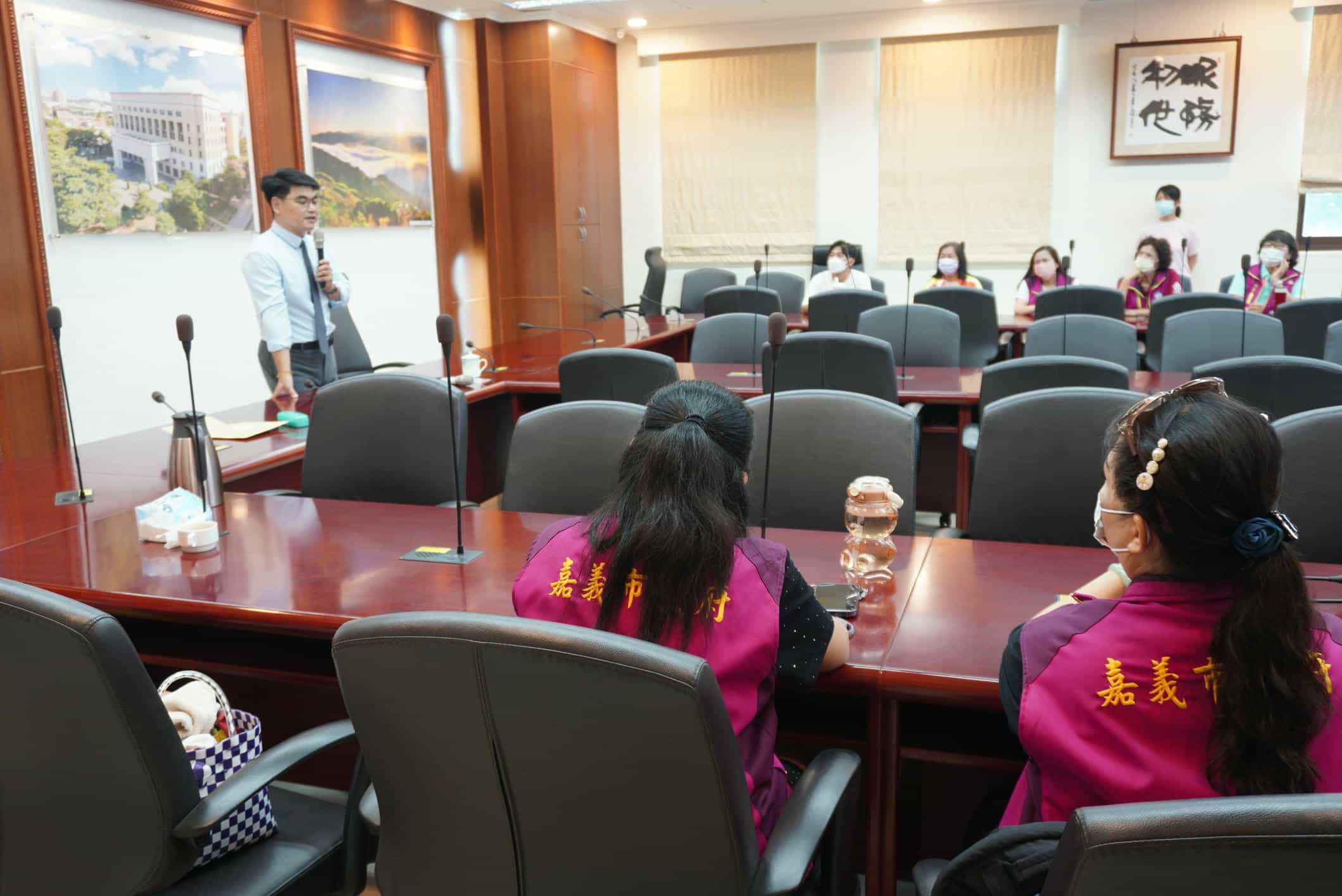 嘉義市政府與嘉義地檢署 跨域合作反詐騙宣導嘉義地檢署陳昱奉檢察官授課