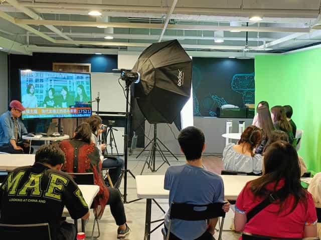 苗廉志工廉手創意直播大廉線錄影棚直播主學員錄製影片