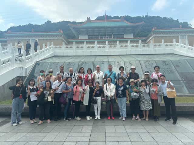 臺灣高等法院辦理司法廉政志工北區訓練志工們於故宮博物院合影留念