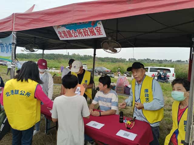 雲林縣政府廉政志工協助「北港風箏嘉年華」反貪宣導反貪宣導志工協助情形