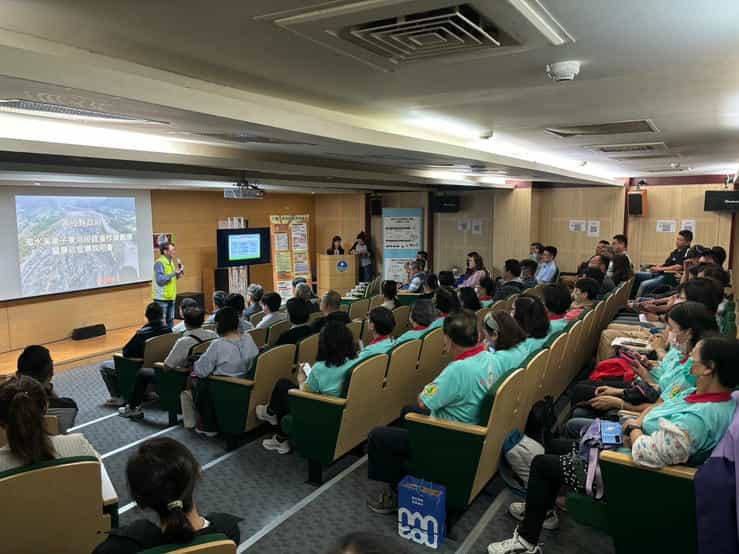 南投縣政府廉政志工協助辦理「濁水溪番子寮河段疏濬作業」疏濬觀摩暨廉政宣導說明會南投縣政府廉政志工協助辦理「濁水溪番子寮河段疏濬作業」疏濬觀摩暨廉政宣導說明會-志工參與宣導課程