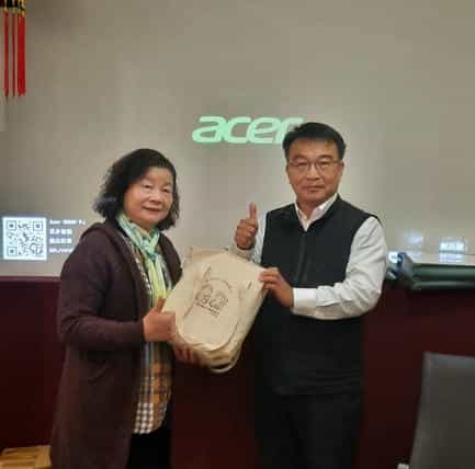 彰化縣政府政風處辦理113年度廉政志工聯繫會報暨績優志工表揚饒處長東傑表揚113年度前3名績優志工