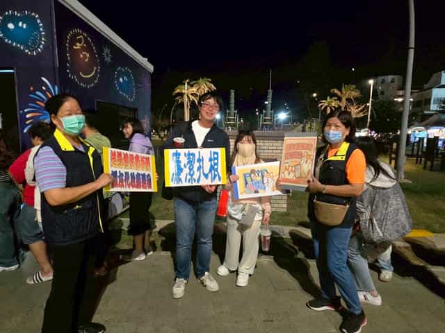 「2025澎湖國際海上花火節」5/5開幕場宣導廉政志工走動式宣導
