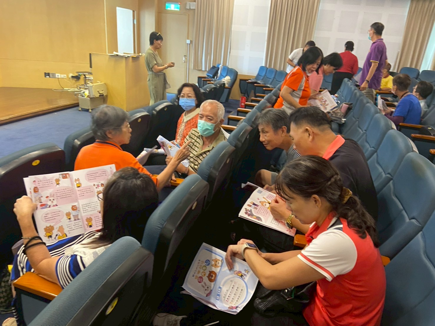 桃園市政府政風處辦理114年度廉政志工大會暨廉潔品格教育專題課程志工分組討論_2